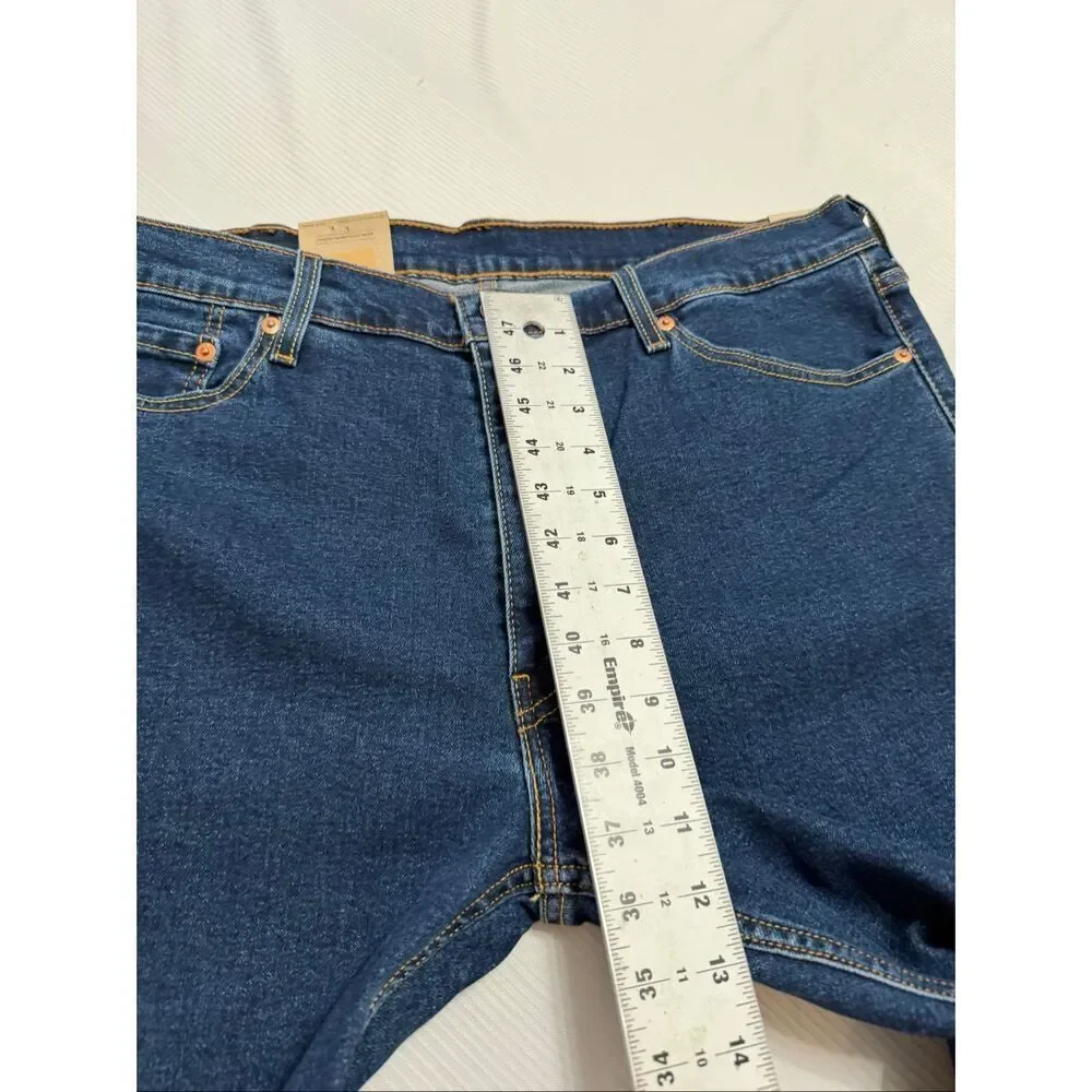 NWT Levi’s Men’s 513 Slim Straight Denim Jeans Size 38 X 32 New